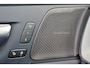 Volvo XC60 T8 Recharge AWD Plus Dark - Panorama/schuifdak - IntelliSafe Assist & Surround - 360º Camera - Harman/Kardon audio - Adaptieve LED koplampen - Verwarmde voorstoelen, stuur & achterbank - Parkeersensoren voor & achter - Elektr. bedienb. voorstoelen met geheugen - Draadloze tel. lader - Extra getint glas - 20' LMV