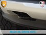 Ford Ranger 2.3L | Wildtrak | PHEV | Liftkit | Raptor Grille | Mud-Tec Rolcover | 3.500kg trekken | Iconic Silver Getoonde accessoires zijn verkrijgbaar tegen meerprijs