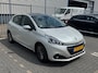 Peugeot 208 1.2 PureTech Allure Panorama Dak | Climate Control | Cruise | Carplay | 16" Lichtmetaal | Navigatie | Parkeersensoren | Achteruitrijcamera | Apple Carplay/Android Auto|telefoonintegratie premium | Chroom delen exterieur