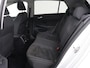 Volkswagen Golf 1.5 TSI Style | Panoramadak | Stoelverwarming | Head-Up | Trekhaak | Camera | Massage | Carplay | Navigatie | Adaptive cruise | Harman/Kardon | Sfeerverlichting | Keyless | Park Assist | Getint glas