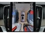 Volvo XC90 T8 Recharge AWD Plus Dark - Luchtvering - Panorama/schuifdak - IntelliSafe Assist & Surround - 360º Camera - Bowers & Wilkins audio - Adaptieve LED koplampen - Verwarmde voorstoelen, stuur & achterbank - Parkeersensoren voor & achter - Elektr. bedienb. voorstoelen met geheugen - Geventileerde voorstoelen - Draadloze tel. lader - Extra getint glas - Inklapbare trekhaak - 21' LMV