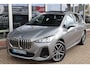 BMW 2-Serie Active Tourer (u06) 225e XDRIVE 245PK M-SPORT SHADOW LINE Panodak | Navi | Camera | Widescreen | Live Cockpit | 18 inch Lm |