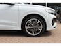 Audi Q4 Sportback e-tron 40 Launch edition Advanced 77 kWh / SoH 93,8% / CarPlay / Matrix LED / Sportstoelen / Sonos Audio / Virtual Cockpit / Parkeerhulp V+A / Intr.voorverwarming / Stoelverwarming / DAB / Cruise Control
