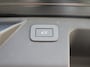 Land Rover Discovery Sport P270e PHEV Business Landmark Edition | Elektrische Trekhaak | Glazen dak | Stoel/Stuurverwarming |