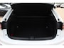 Volkswagen Taigo 1.5 TSI R-Line Business / Panoramadak / Camera / Keyless / Matrix LED / 18'' / Sfeerverlichting / CarPlay / Stoelverwarming / DAB / ACC
