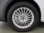 Mercedes-Benz eVito Tourer 129 L2 PRO 90kWh | 8-PERSOONS | Snelladen 110 KWh | Navigatie | Parkeerpakket | Comfortbestuurdersstoel | Dodehoekassistent | 8 Zitplaatsen |