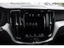 Volvo XC60 2.0 T8 Twin Engine AWD R-Design / Trekhaak / Panoramadak / Leder / CarPlay / 21'' / Parkeerhulp V+A / Stoelverwarming / DAB / Cruise Control