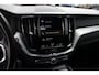 Volvo XC60 2.0 T8 Twin Engine AWD R-Design / Trekhaak / Panoramadak / Leder / CarPlay / 21'' / Parkeerhulp V+A / Stoelverwarming / DAB / Cruise Control