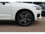 Volvo XC60 2.0 T8 Twin Engine AWD R-Design / Trekhaak / Panoramadak / Leder / CarPlay / 21'' / Parkeerhulp V+A / Stoelverwarming / DAB / Cruise Control