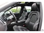 Volvo XC60 2.0 T8 Twin Engine AWD R-Design / Trekhaak / Panoramadak / Leder / CarPlay / 21'' / Parkeerhulp V+A / Stoelverwarming / DAB / Cruise Control