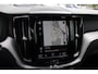 Volvo XC60 2.0 T8 Twin Engine AWD R-Design / Trekhaak / Panoramadak / Leder / CarPlay / 21'' / Parkeerhulp V+A / Stoelverwarming / DAB / Cruise Control