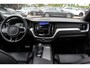 Volvo XC60 2.0 T8 Twin Engine AWD R-Design / Trekhaak / Panoramadak / Leder / CarPlay / 21'' / Parkeerhulp V+A / Stoelverwarming / DAB / Cruise Control