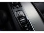 Volvo XC60 2.0 T8 Twin Engine AWD R-Design / Trekhaak / Panoramadak / Leder / CarPlay / 21'' / Parkeerhulp V+A / Stoelverwarming / DAB / Cruise Control
