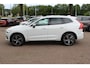 Volvo XC60 2.0 T8 Twin Engine AWD R-Design / Trekhaak / Panoramadak / Leder / CarPlay / 21'' / Parkeerhulp V+A / Stoelverwarming / DAB / Cruise Control