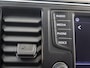 Volkswagen Crafter 2.0 TDI | AUT. | L4 H3 | DUBBEL CABINE | LAADKLEP | 177 PK | ADAPTIEVE CRUISE CONTROL | 7-ZITS DC | LED | CARPLAY | ANDROID AUTO | ACHTERUITRIJCAMERA | PARKEERSENSOREN | STUURWIEL VERWARMING | METALLIC LAK