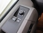 Volkswagen Crafter 2.0 TDI | AUT. | L4 H3 | DUBBEL CABINE | LAADKLEP | 177 PK | ADAPTIEVE CRUISE CONTROL | 7-ZITS DC | LED | CARPLAY | ANDROID AUTO | ACHTERUITRIJCAMERA | PARKEERSENSOREN | STUURWIEL VERWARMING | METALLIC LAK