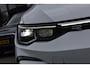 Volkswagen Golf 1.5 eTSI Variant 3x R Line Pano Keyless Lane Camera Trekhaak