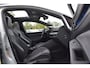 Volkswagen Golf 1.5 eTSI Variant 3x R Line Pano Keyless Lane Camera Trekhaak