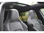 Volkswagen Golf 1.5 eTSI Variant 3x R Line Pano Keyless Lane Camera Trekhaak