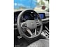Volkswagen Golf 8 1.5 eTSI R-Line DSG PANO IQ AMBIENT BLACK
