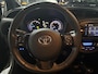 Toyota Yaris 1.5 Hybrid Bi-Tone Luxe en nette auto slechts 72366 KM met stoelverwarming, parkeersensoren etc