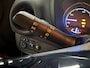 Toyota Yaris 1.5 Hybrid Bi-Tone Luxe en nette auto slechts 72366 KM met stoelverwarming, parkeersensoren etc