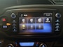 Toyota Yaris 1.5 Hybrid Bi-Tone Luxe en nette auto slechts 72366 KM met stoelverwarming, parkeersensoren etc