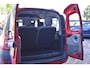 Dacia Logan MCV 1.6-16V Lauréate 7p. Airco Trekhaak Elekt Ramen 7pers