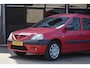 Dacia Logan MCV 1.6-16V Lauréate 7p. Airco Trekhaak Elekt Ramen 7pers