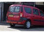 Dacia Logan MCV 1.6-16V Lauréate 7p. Airco Trekhaak Elekt Ramen 7pers