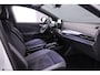 Volkswagen ID.4 Pro Oranje Edition 286pk Automaat Adaptive cruise control, Elektrische achterklep, Achteruitrijcamera, LED matrix koplampen, Stuurwiel verwarmd