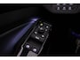Volkswagen ID.4 Pro Oranje Edition 286pk Automaat Adaptive cruise control, Elektrische achterklep, Achteruitrijcamera, LED matrix koplampen, Stuurwiel verwarmd