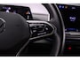 Volkswagen ID.4 Pro Oranje Edition 286pk Automaat Adaptive cruise control, Elektrische achterklep, Achteruitrijcamera, LED matrix koplampen, Stuurwiel verwarmd