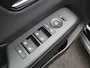Hyundai Kona 1.6 GDI HEV Premium Sky | Panoramadak | Stoelverkoeling | 360 Camera | Bose Audio | Adaptieve Cruise Control | Climate Control | Light Grey interieur |