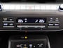 Hyundai Kona 1.6 GDI HEV Premium Sky | Panoramadak | Stoelverkoeling | 360 Camera | Bose Audio | Adaptieve Cruise Control | Climate Control | Light Grey interieur |