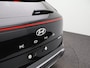 Hyundai Kona 1.6 GDI HEV Premium Sky | Panoramadak | Stoelverkoeling | 360 Camera | Bose Audio | Adaptieve Cruise Control | Climate Control | Light Grey interieur |