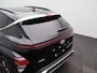 Hyundai Kona 1.6 GDI HEV Premium Sky | Panoramadak | Stoelverkoeling | 360 Camera | Bose Audio | Adaptieve Cruise Control | Climate Control | Light Grey interieur |