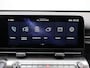 Hyundai Kona 1.6 GDI HEV Premium Sky | Panoramadak | Stoelverkoeling | 360 Camera | Bose Audio | Adaptieve Cruise Control | Climate Control | Light Grey interieur |