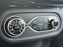 Renault Twingo Z.E. R80 E-Tech Série Limitée Urban Night 22 kWh / SOH 96% / Achteruitrijcamera / Apple Carplay & Android Auto / Navigatie / Climate Control / Parkeersensoren / Lichtmetalen Velgen 16" /