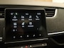 Renault Zoe R135 Intens 52 kWh - SOH 95,38% !!! - ORIGINEEL NEDERLANDSE AUTO - AFNEEMBARE TREKHAAK ( VOOR FIETSEN ) CAMERA - PARKEERSENSOREN VOOR/ ACHTER - VOORSTOELEN VERWARMD - STUUR VERWARMD - 3 FASE - NAVIGATIE - DODEHOEK DETECTIE - ARMSTEUN VOOR