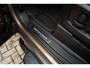 Land Rover Defender 110 P300e Sedona Urban Pano Meridian 22'