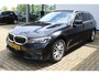BMW 3-Serie Touring 318i High Executive | Incl. 12 maanden garantie | Trekhaak elektrisch uitklapbaar | Harman/Kardon audio | Apple Carplay/Android Auto | Sport stoelen | DAB | Voorstoelen verwarmd | Elektrische achterklep | Cruise control adaptief |