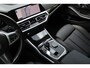 BMW 3-Serie Touring 318i High Executive | Incl. 12 maanden garantie | Trekhaak elektrisch uitklapbaar | Harman/Kardon audio | Apple Carplay/Android Auto | Sport stoelen | DAB | Voorstoelen verwarmd | Elektrische achterklep | Cruise control adaptief |