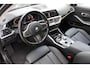 BMW 3-Serie Touring 318i High Executive | Incl. 12 maanden garantie | Trekhaak elektrisch uitklapbaar | Harman/Kardon audio | Apple Carplay/Android Auto | Sport stoelen | DAB | Voorstoelen verwarmd | Elektrische achterklep | Cruise control adaptief |