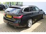 BMW 3-Serie Touring 318i High Executive | Incl. 12 maanden garantie | Trekhaak elektrisch uitklapbaar | Harman/Kardon audio | Apple Carplay/Android Auto | Sport stoelen | DAB | Voorstoelen verwarmd | Elektrische achterklep | Cruise control adaptief |