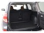 Toyota RAV4 2.0 VVTi Executive | Navigatie | Stoelverwarming | Cruise Control | Clima | Parkeersensoren voor/achter | Treeplanken | 17 inch | DVD speler