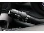 Toyota RAV4 2.0 VVTi Executive | Navigatie | Stoelverwarming | Cruise Control | Clima | Parkeersensoren voor/achter | Treeplanken | 17 inch | DVD speler