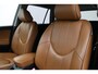 Toyota RAV4 2.0 VVTi Executive | Navigatie | Stoelverwarming | Cruise Control | Clima | Parkeersensoren voor/achter | Treeplanken | 17 inch | DVD speler
