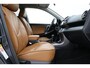 Toyota RAV4 2.0 VVTi Executive | Navigatie | Stoelverwarming | Cruise Control | Clima | Parkeersensoren voor/achter | Treeplanken | 17 inch | DVD speler