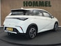 BYD DOLPHIN Comfort 60.4 kWh - ORIGINEEL NEDERLANDSE AUTO - DODEHOEKDETECTIE - CRUISE CONTROL ADAPTIEF - KEYLESS ENTRY/START - ELEKTRISCHE CLIMATE CONTROL - PARKEERSENSOREN VOOR & ACHTER - VOORSTOELEN VERWARMD - 360 GRADEN CAMERA - TREKHAAK - 3 FASE LADEN